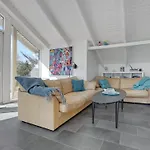 펜션 Trajko - 100m From The Sea By Interhome