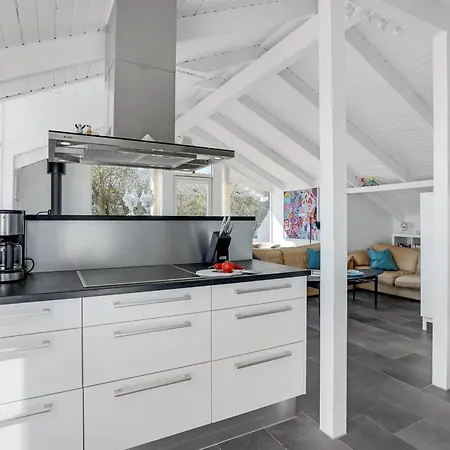 Trajko - 100m From The Sea By Interhome *