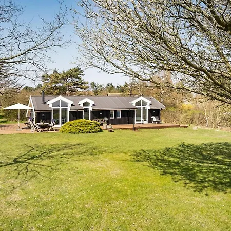 Trajko - 100m From The Sea By Interhome