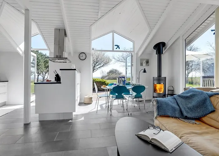 Trajko - 100m From The Sea By Interhome *