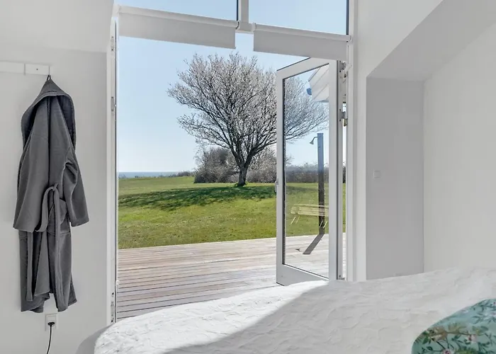 Trajko - 100m From The Sea By Interhome *